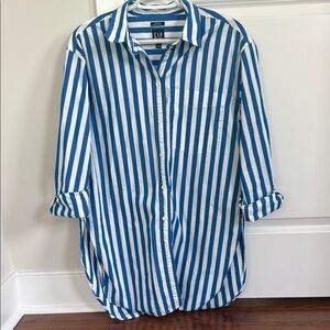 GAP Women’s Casual Blue and White Weekender Tunic Striped Shirt